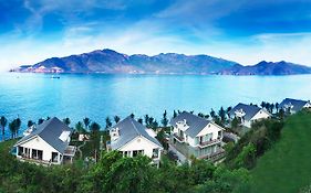 Khu nghỉ dưỡng Hòn Tằm (tên trước đây Khu nghỉ dưỡng Merperle Hòn Tằm)